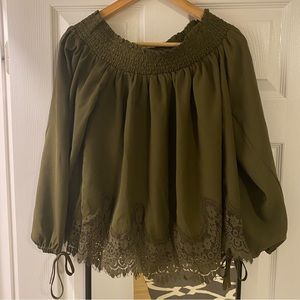 Abercrombie & Fitch off the shoulder top.